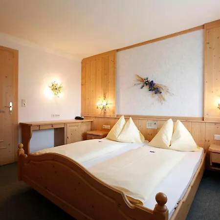 Premium Wanderhotel Steirerhof 4* 斯拉德明