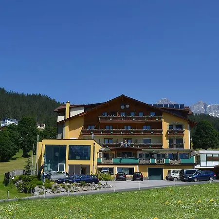 Premium Wanderhotel Steirerhof 4* Шладминг