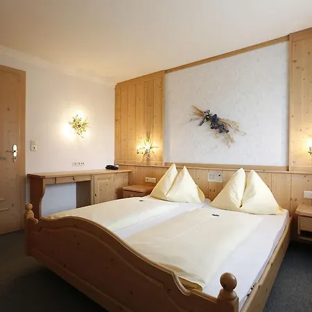 Отель Premium Wanderhotel Steirerhof Шладминг