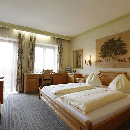 Отель Premium Wanderhotel Steirerhof Шладминг