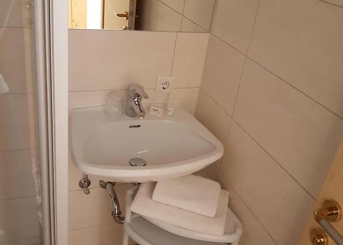 酒店 Premium Wanderhotel Steirerhof 斯拉德明