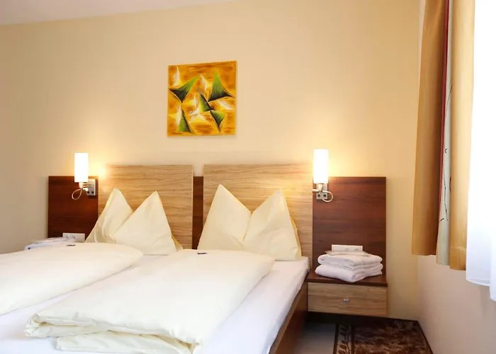 酒店 Premium Wanderhotel Steirerhof 斯拉德明